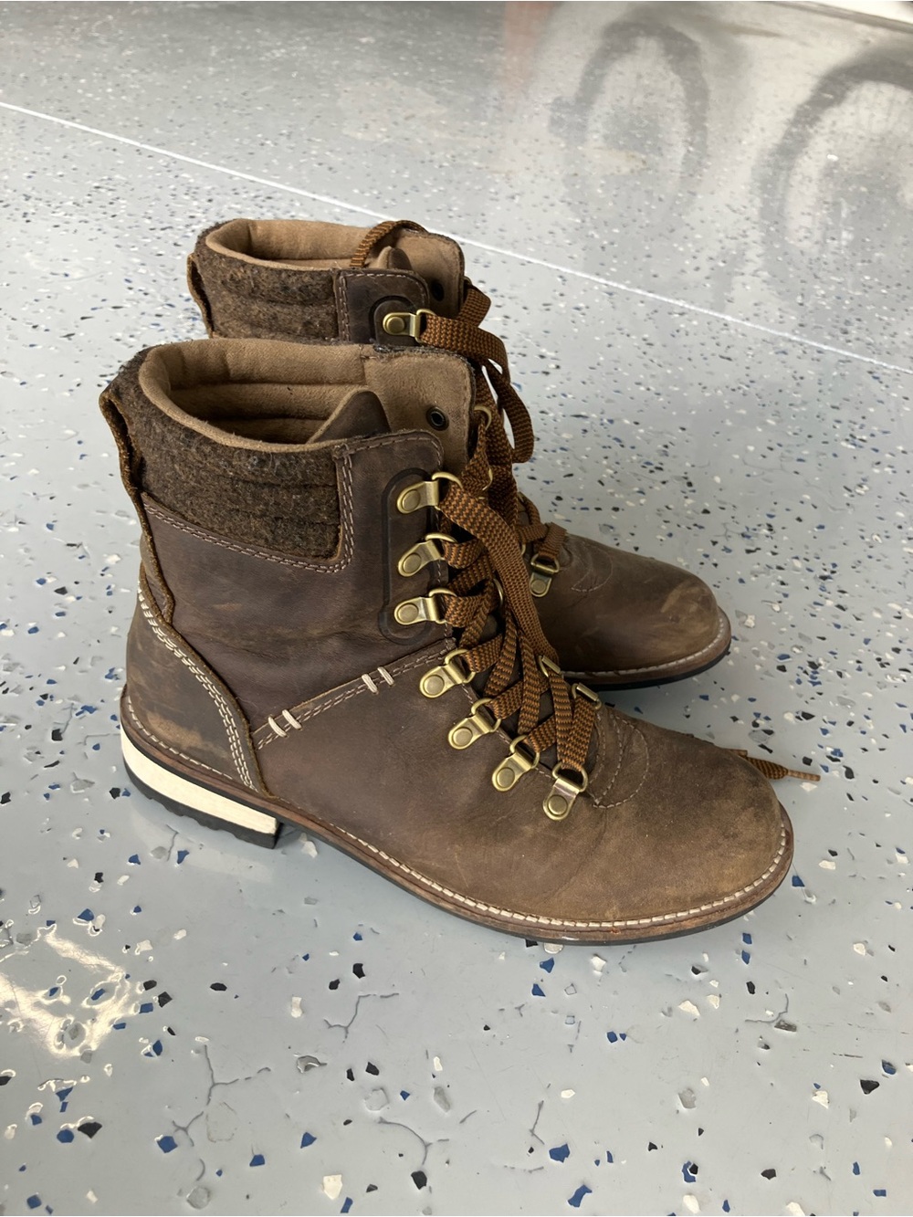 Kodiak Brown Leather Lace-Up Ankle Boots